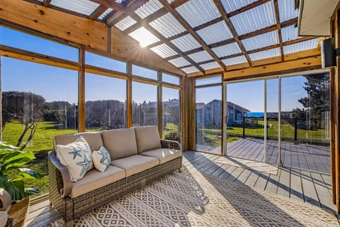 Sand Dollar Shore House in Mendocino County