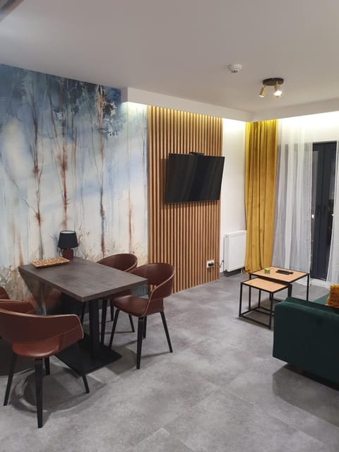 Communal lounge/ TV room, Living room, Seating area