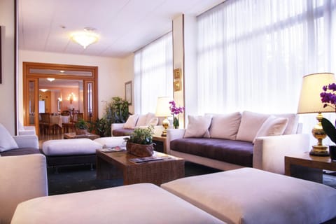 Lobby or reception, Lounge or bar