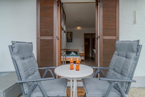 Patio, Seating area