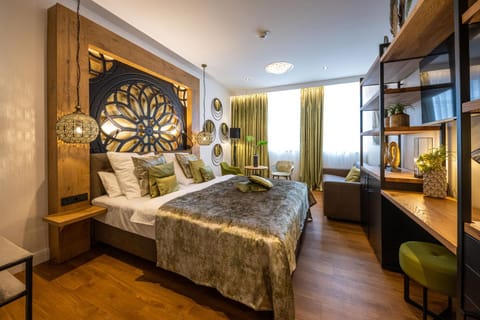 Bed, Photo of the whole room, Decorative detail