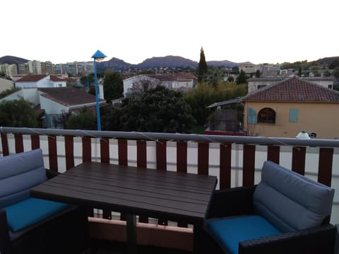 studio climatisé et calme, proche centre et mer Apartment in Mandelieu-La Napoule