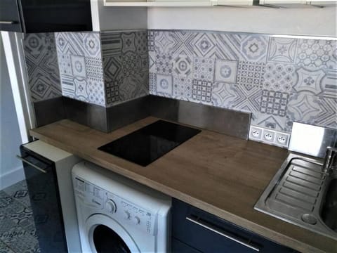 studio climatisé et calme, proche centre et mer Apartment in Mandelieu-La Napoule