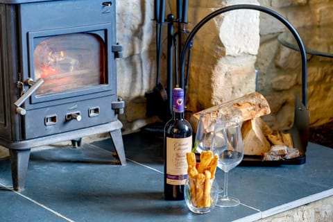 The Anchorage - sea views and beach on doorstep House in Amble