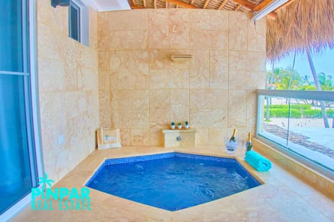 Natural landscape, Hot Tub