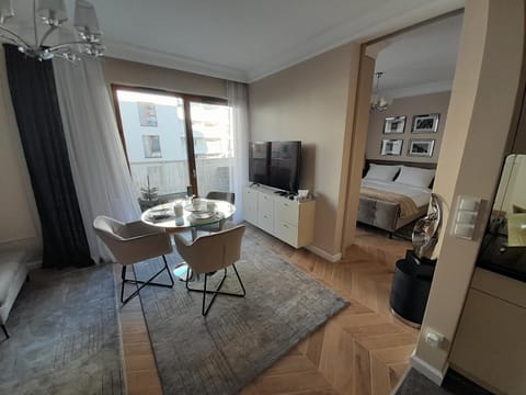 View (from property/room), View (from property/room), Dining area, Garden view, Quiet street view, Inner courtyard view