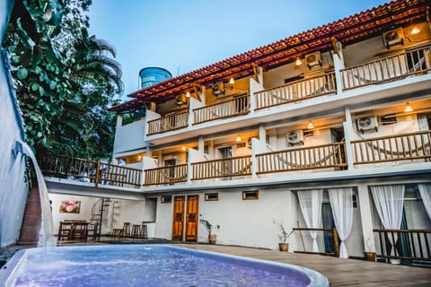 Property building, Swimming pool, Swimming pool