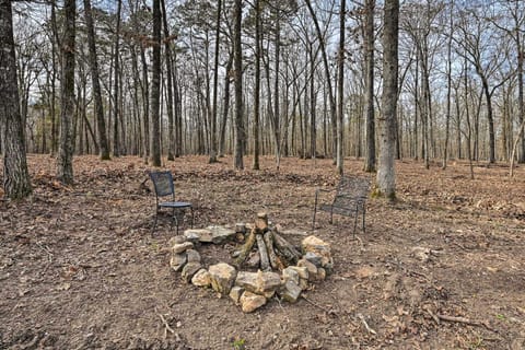 Hidden Oaks Broken Bow Vacation Rental, Pets OK! House in Broken Bow