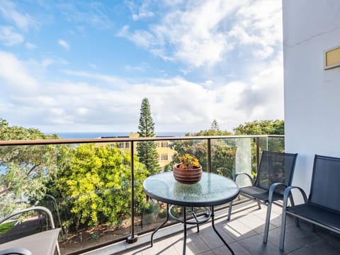 Patio, Natural landscape, View (from property/room), View (from property/room), Balcony/Terrace, Seating area, Sea view, Sea view