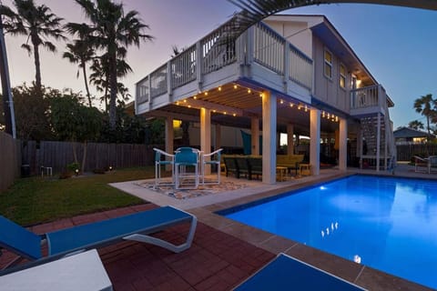 Patio, Pool view, sunbed