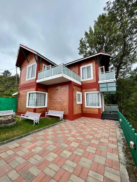 Property building, Day, Garden, Garden view