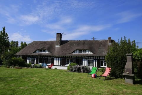 Property building, BBQ facilities, Garden