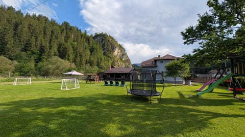 Day, Natural landscape, Children play ground, Garden, Evening entertainment, Garden view, Mountain view