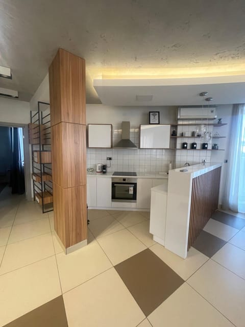 Leo lux 1 Apartment in Serbia