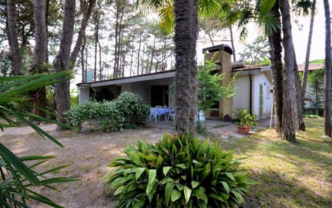 Property building, Garden, Garden view