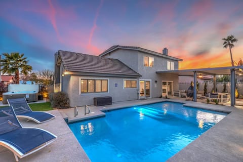 Pool view, Swimming pool, Sunset