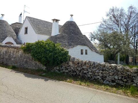 Trulli Volpe Villa in Province of Taranto