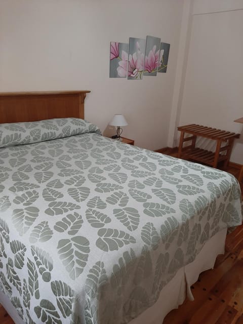 Bed, Living room