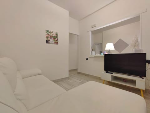 TV and multimedia, Seating area