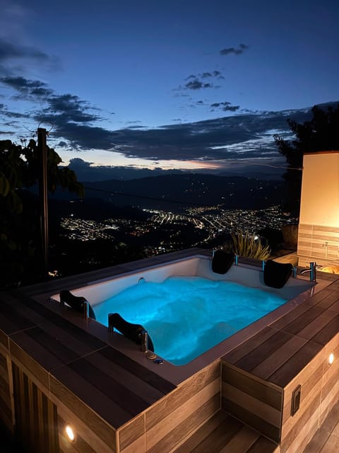 Night, Natural landscape, Hot Tub
