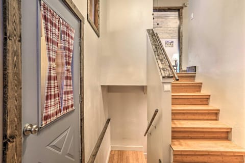 Pagosa Springs Gem with Yard, Decks and Mtn Views! House in Colorado