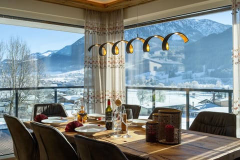 Restaurant/places to eat, Mountain view