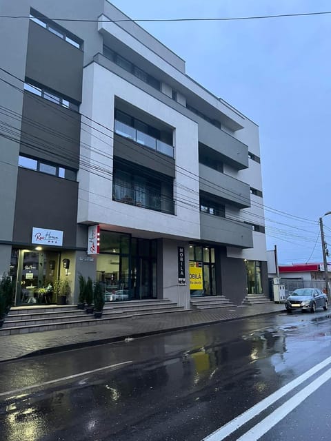 Property building, Day, Street view, Location