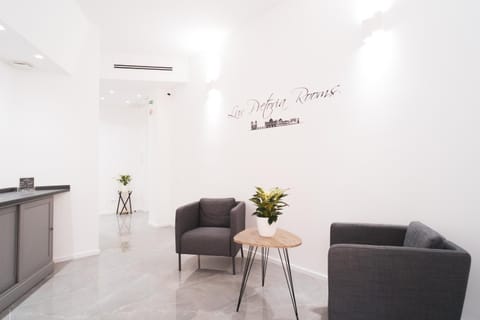 Lobby or reception, Internal: Not applicable to any particular room