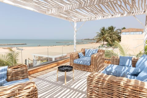 Patio, Day, Natural landscape, View (from property/room), Balcony/Terrace, Seating area, Beach, Sea view, sunbed