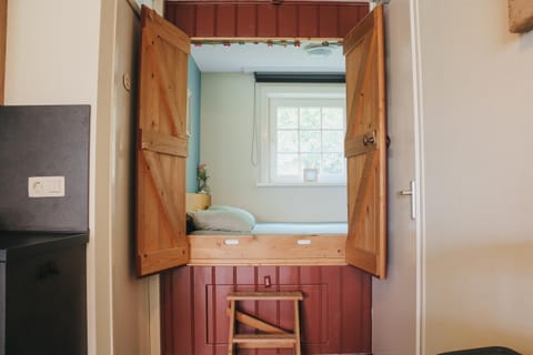 Appartement met bedstee Apartment in Zeeland, Netherlands