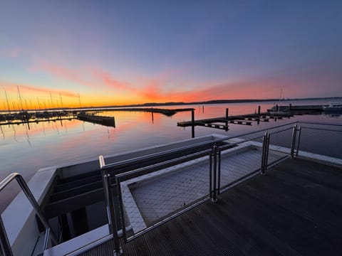 Floating Home Nr 1a House in Laboe