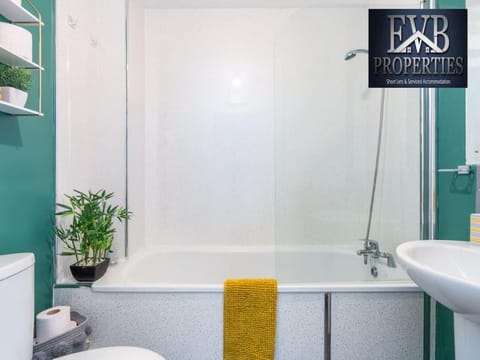 Charming Cosy Getaway Ideal for Leisure & Business Apartment in Southampton