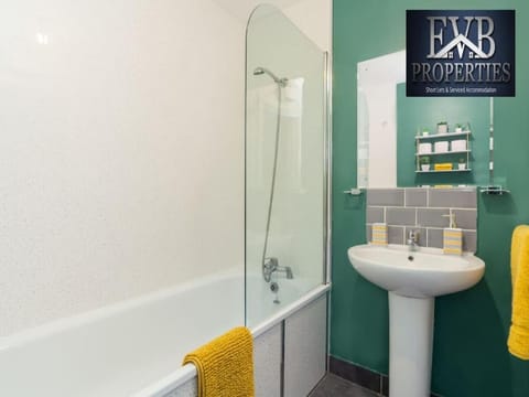 Charming Cosy Getaway Ideal for Leisure & Business Apartment in Southampton