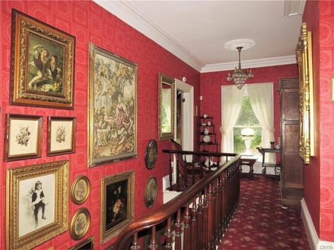 Raindrops On Roses Bed & Breakfast Bed and Breakfast in Herkimer