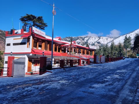 Property building, Winter