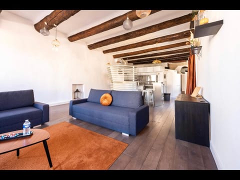 Vieux-Port Magnifique Appartement Loft Hotel in Marseille