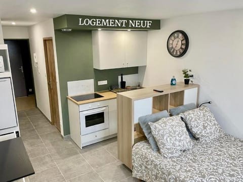 Studio vue sur mer classé 3 étoiles, Calais Apartment in Calais