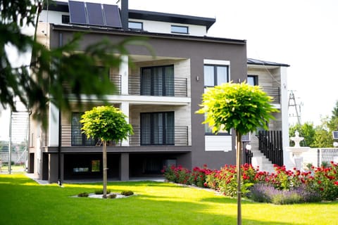 Garden, Garden