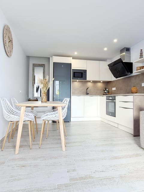 Kitchen or kitchenette, pet friendly