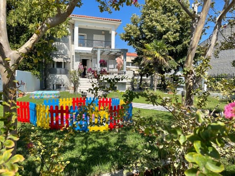 Property building, Garden