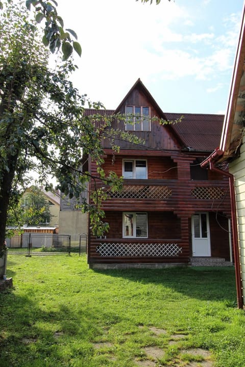 Property building, Day