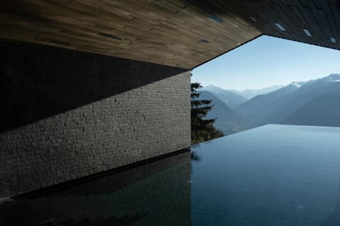 Mountain view, Swimming pool