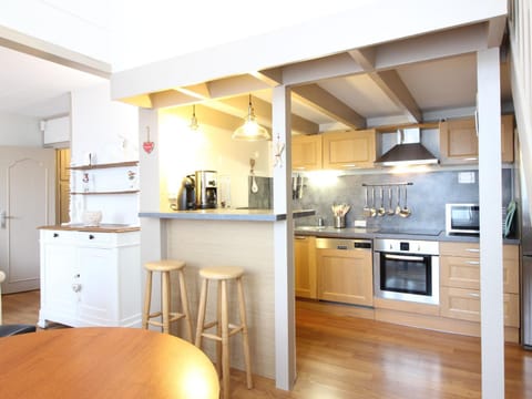 Appartement T2 bis cosy avec Wi-Fi, 100m du centre, 6 pers., cave ski & vélos - FR-1-608-214 Apartment in Auvergne-Rhône-Alpes