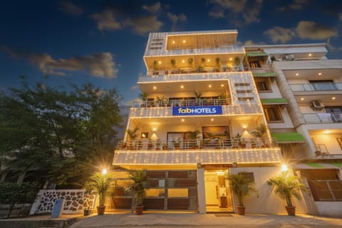 Property building, Facade/entrance