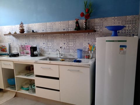 Casa conceito aberto aconchegante, perto de tudo e com garagem 64m2 House in São Pedro da Aldeia