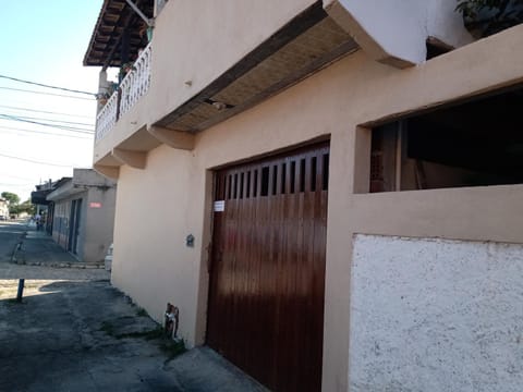 Casa conceito aberto aconchegante, perto de tudo e com garagem 64m2 House in São Pedro da Aldeia