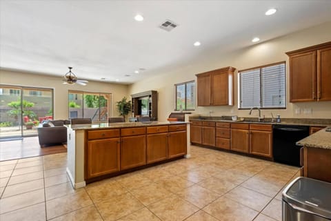 Grand Ironhorse House in Gilbert