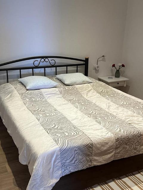 Villa Delfin House in Vis