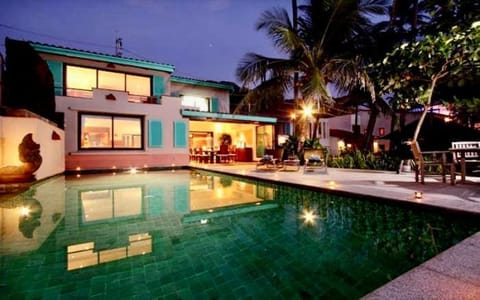 Property building, Swimming pool
