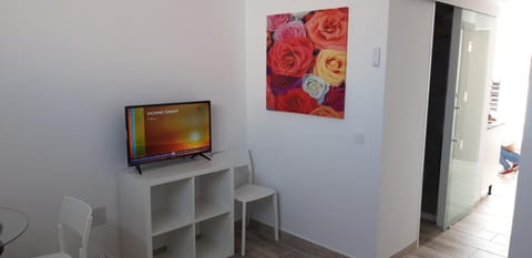 Communal lounge/ TV room, TV and multimedia